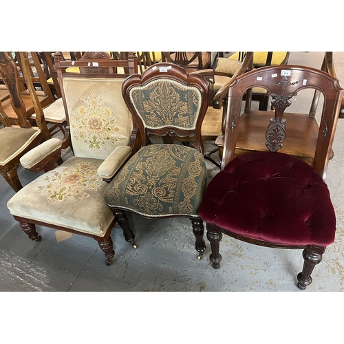 454 - Three Victorian chairs to include: two dining chairs, splat back and padded crown back together with... 