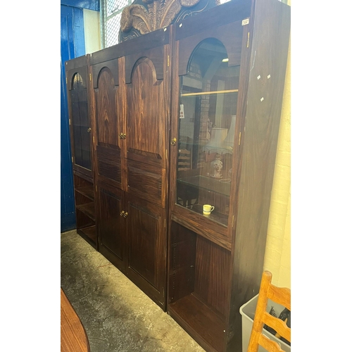 524 - Hand made bespoke mahogany dresser/drinks cabinet, having two glazed display cabinets with glass she... 