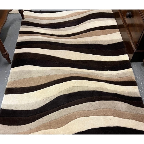 568 - Six modern furnishing rugs, various to include: small Chinese wash rug, cream, red and striped etc. ... 