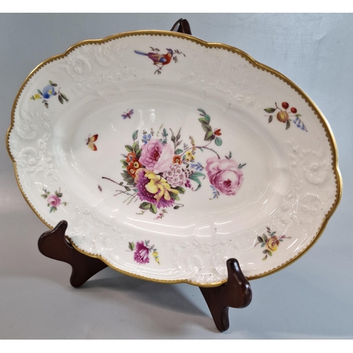 89 - 19th century Nantgarw porcelain dish, of oval form from the Brace type service, hand-painted with a ... 