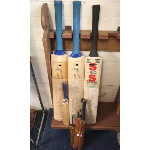 154 - Collection of signed cricket bats to include: England V New Zealand, Glamorgan, West Indies includin... 