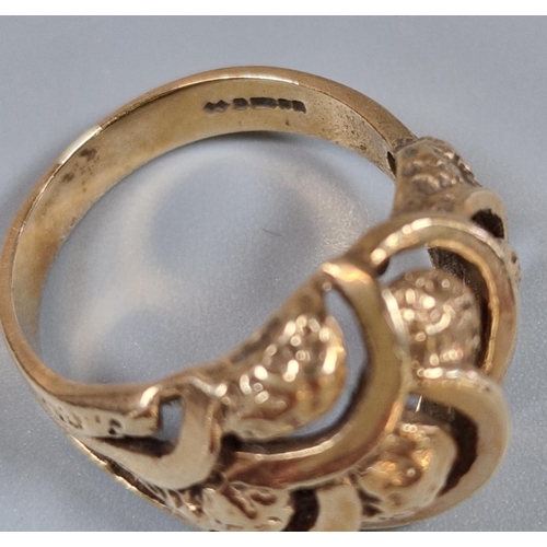 232 - 9ct gold decorative dress ring. 6g approx. Size Q. (B.P. 21% + VAT)