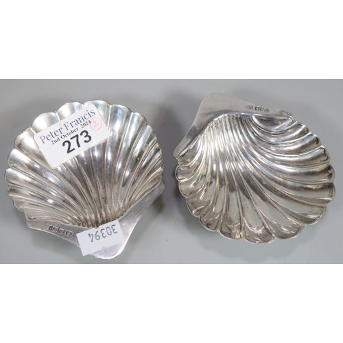 273 - Pair of George V silver shell shaped salts/dishes on three ball feet. Sheffield 1911. 2.3 troy oz ap... 