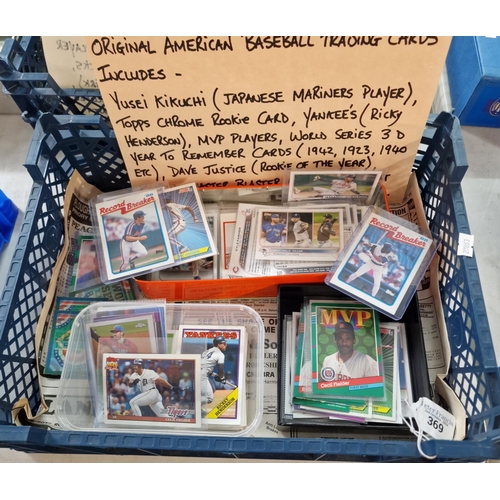 369 - Collection of original American Baseball Trading cards to include: Topps Chrome Rookie Card, NVP pla... 