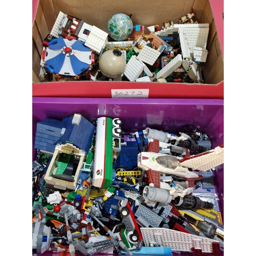 386 - Two boxes of assorted Lego to include: vehicles, space ships, carrousel etc.  (B.P. 21% + VAT)