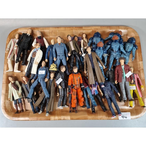 74 - Two trays of assorted modern Doctor Who figurines to include: various Doctors through the years etc.... 