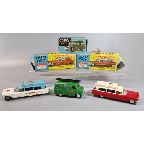 82 - Three Vintage Corgi Toys to include: 405 Bedford 'Utilecon' AFS Tender, 437 Superior Ambulance on Ca... 