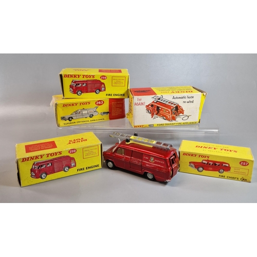 83 - Collection of Dinky Toys to include: 259 Fire Engine, 263 Superior Criterion Ambulance, 257 Fire Chi... 