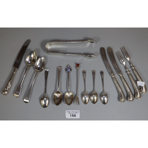 166 - Bag of loose silver and silver-plated, mainly cutlery, to include: spoons, sugar nips, pickle forks,... 