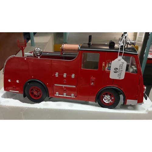 69 - Original Classics Dennis F8 ladder escape fire engine in red City of Leeds livery. 1:18 scale in ori... 