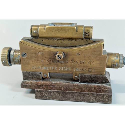 25 - Brass British Army WWI period Klinometer Sight (mark 3), by A Kershaw & Son Ltd., dated 1918, No. 85... 