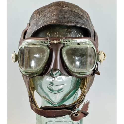 7 - Leather flying helmet in classic British style with British design Aviator Pilot's goggles. (Mannequ... 