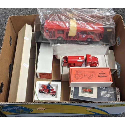 292 - A box of diecast model fire-related engine / vehicles to include: Replex RSH Fire Model T14 Green Go... 