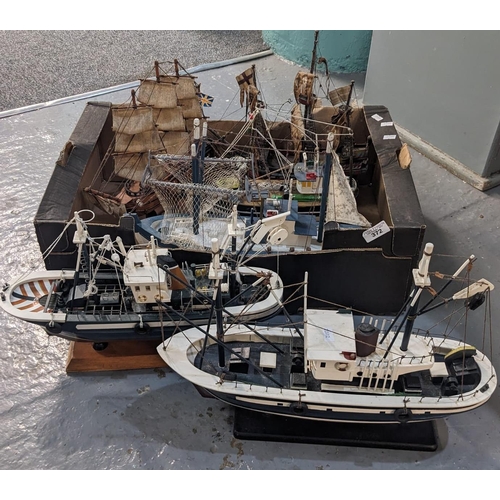 372 - Collection of model boats; tug boats, fishing boats, etc. (B.P. 21% + VAT)