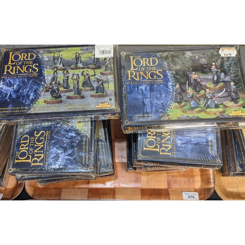 379 - Collection of thirteen The Lord of the Rings Strategy Battle Game figures to include 'Wood Elves' in... 