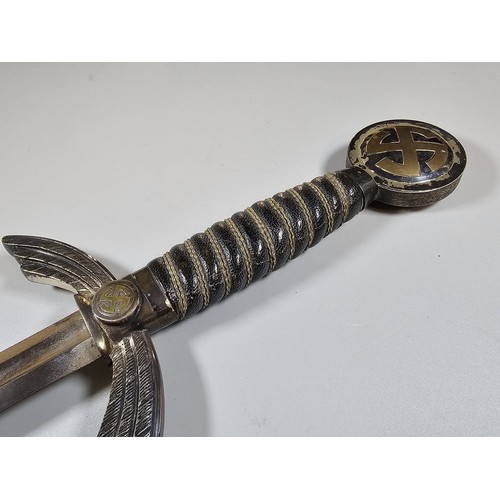 114 - German Third Reich Luftwaffe early first Pattern Officer's dress sword, having fullered double edged... 