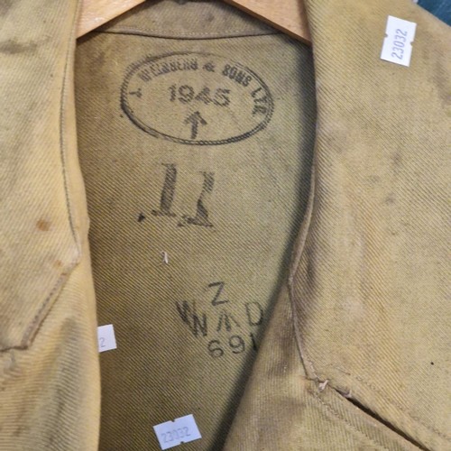 367 - British Army WWII Dispatch Rider heavy rainproof coat dated 1945. (B.P. 21% + VAT)