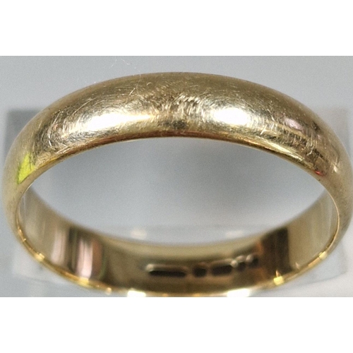 238 - 9ct gold wedding band. 3.4g approx. Size S1/2.  (B.P. 21% + VAT)