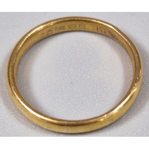 241 - 22ct gold wedding band. 2.9g approx. Size J1/2.  (B.P. 21% + VAT)