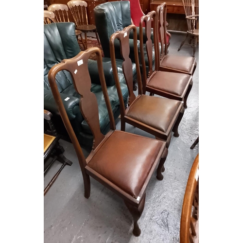 512 - Set of four 20th century Queen Anne style splat backed dining chairs with drop in seats and cabriole... 