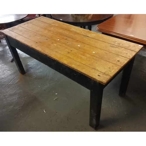 538 - 19th/early 20th century pine plank topped kitchen table on stained square section under-frame. 172x7... 