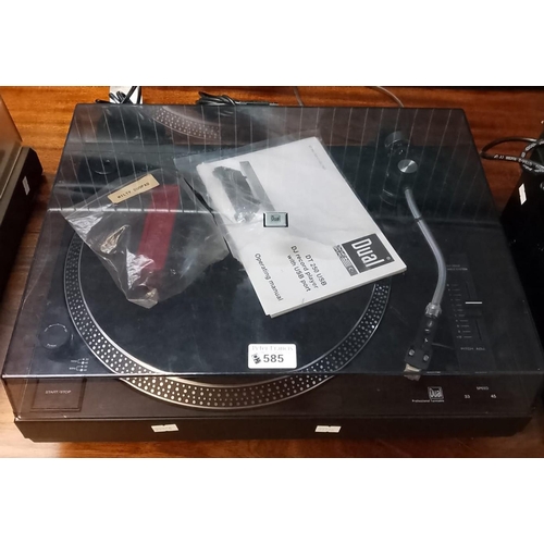 585 - Dual DT250 USB DJ record player with USB port and operating manual. NOT TESTED AND NO WARRANTY GIVEN... 