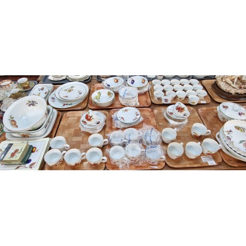 380 - Eight trays of Royal Worcester 'Evesham' and 'Evesham Vale' dinner ware and similar items to include... 