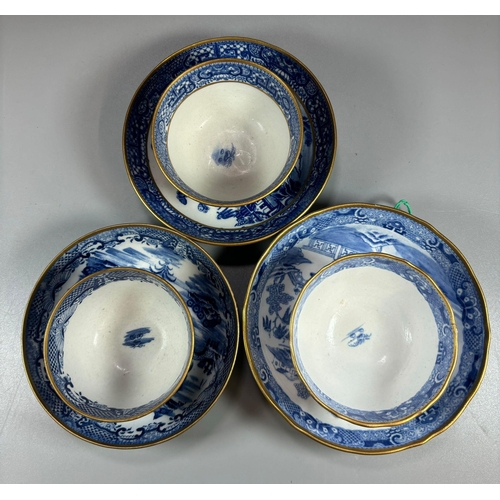 119 - Two similar 19th century Newhall tea bowls and saucers, one in the 'Trench Mortar' pattern, the othe... 