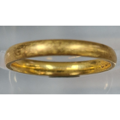 186 - 22ct gold wedding band. 3.6g approx. Size O1/2. (B.P. 21% + VAT)