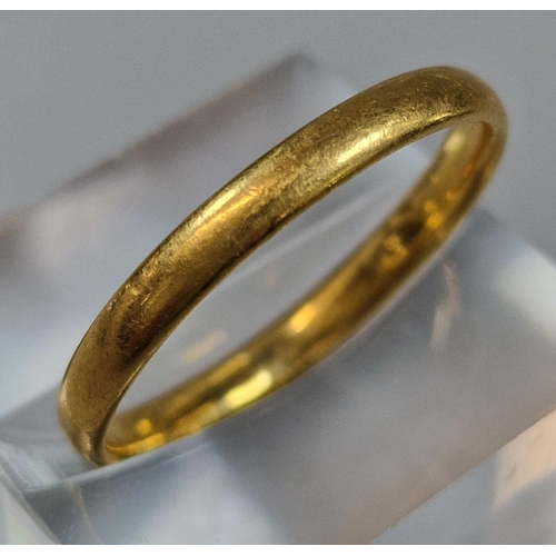 192 - 22ct gold wedding band. 3.5g approx. Size S1/2. (B.P. 21% + VAT)