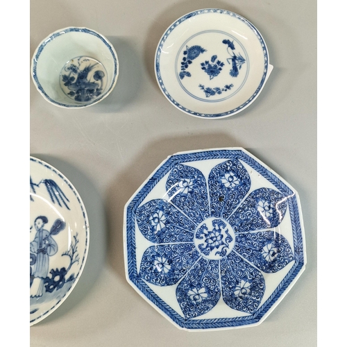 61 - Mixed lot of assorted Chinese Export Kangxi porcelain items to include: an octagonal saucer decorate... 