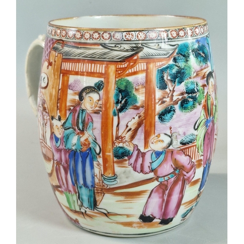 74 - Chinese Export porcelain 'Famille Rose' decorated barrel shaped cider mug/tankard, decorated with fi... 