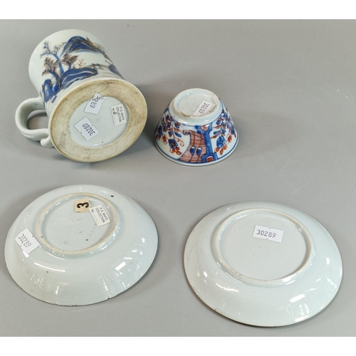 82 - Assorted Chinese porcelain items to include: small 'Imari' design tankard with flared base and loop ... 