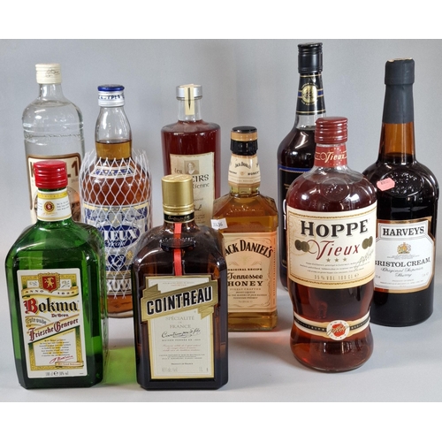 71 - Collection of alcohol to include: Jack Daniels Tennessee Honey Whiskey, Harvey's Bristol Cream sherr... 