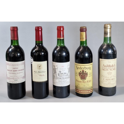 82 - Collection of mainly vintage red wines to include: Chateau Moulin Saint-Georges, Chateau Mouton Baro... 