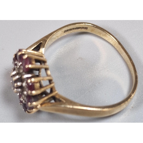 212 - 9ct gold garnet cluster ring. 2.7g approx. Size P1/2. (B.P. 21% + VAT)