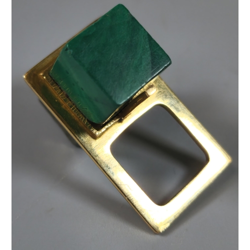 216 - Unusual modernist 18ct gold and green hardstone ring. Probably malachite.