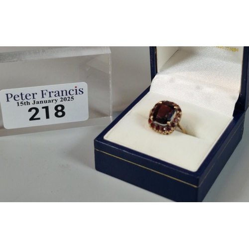 218 - 9ct gold and  garnet ring. 2.6g approx. Size K. (B.P. 21% + VAT)