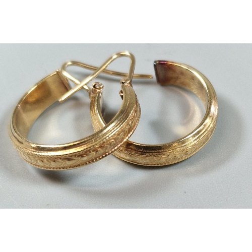 241 - Pair of 18ct gold hoop earrings. 4g approx. (B.P. 21% + VAT)