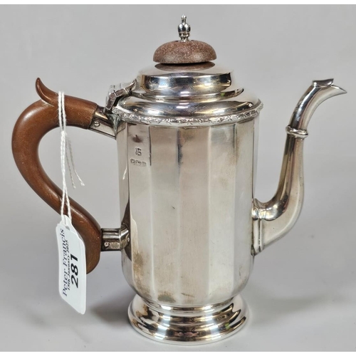 281 - George V silver water jug with turned wooden handles and finial. Birmingham hallmarks. 6.5 troy oz a... 