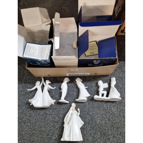 359 - Collection of Royal Doulton bone china figurines to include: 'Bride', 'Special Friends', Figure of t... 