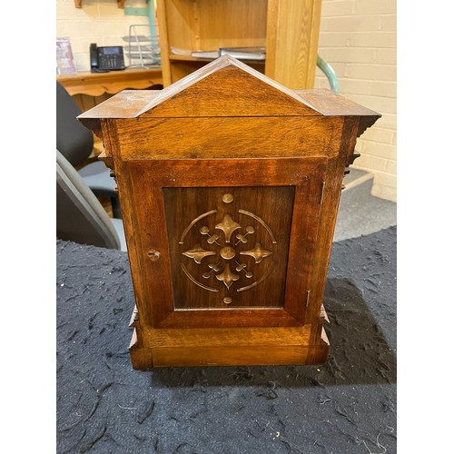 91 - Early 20th century German walnut cased architectural mantel clock with brass face, having Roman silv... 