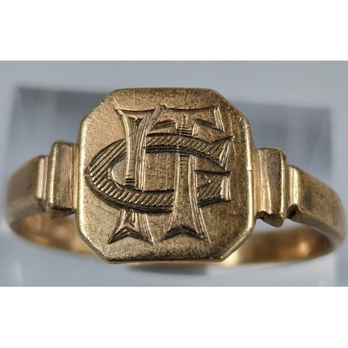 189 - 9ct gold signet ring with engraved initials. 3g approx. Size X. (B.P. 21% + VAT)