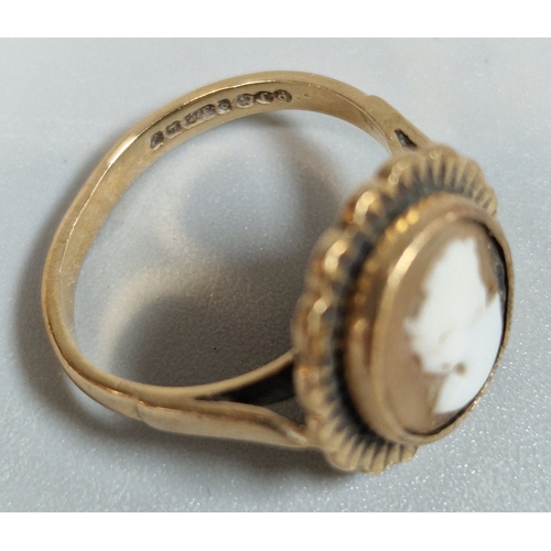 195 - 9ct gold cameo portrait ring. 4.6g approx. Size M. (B.P. 21% + VAT)