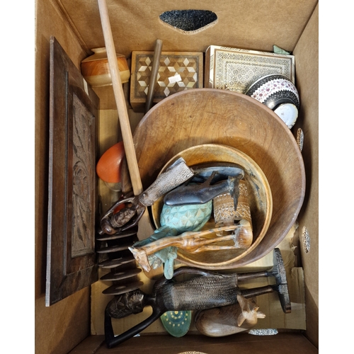 277 - Box of oddments to include: wooden bowls and spoons, carved toast rack, tribal figures, inlaid boxes... 