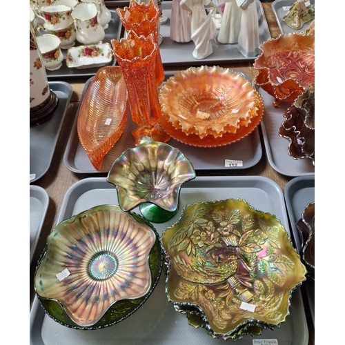 332 - Five trays of mainly Carnival Glass items to include: bowls, bonbon dishes, vases etc., together wit... 