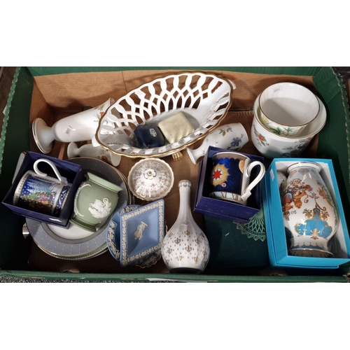 337 - Two boxes of china to include: Wedgwood Jasperware pin trays and similar items, The Royal Collection... 