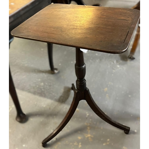 599 - 19th century mahogany tilt top tripod wine table.  (B.P. 21% + VAT)