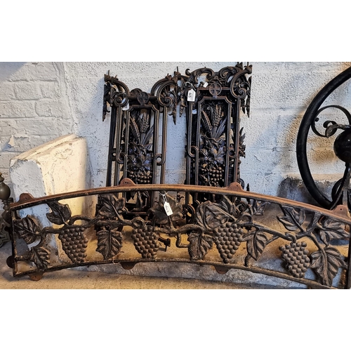 603 - Set of probably Edwardian cast iron balustrade panels decorated with ears of corn and trailing vine ... 