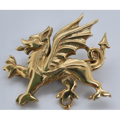 9ct gold brooch in the form of a Welsh Dragon. 7.8g approx. 3.2cm long approx. (B.P. 21% + VAT)